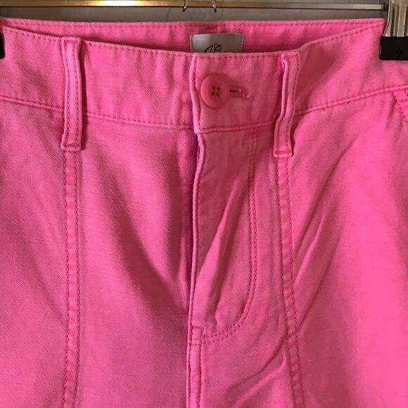 J crew pink wide leg pants. Deep front pockets and back pockets too. - Picture 2 of 13
